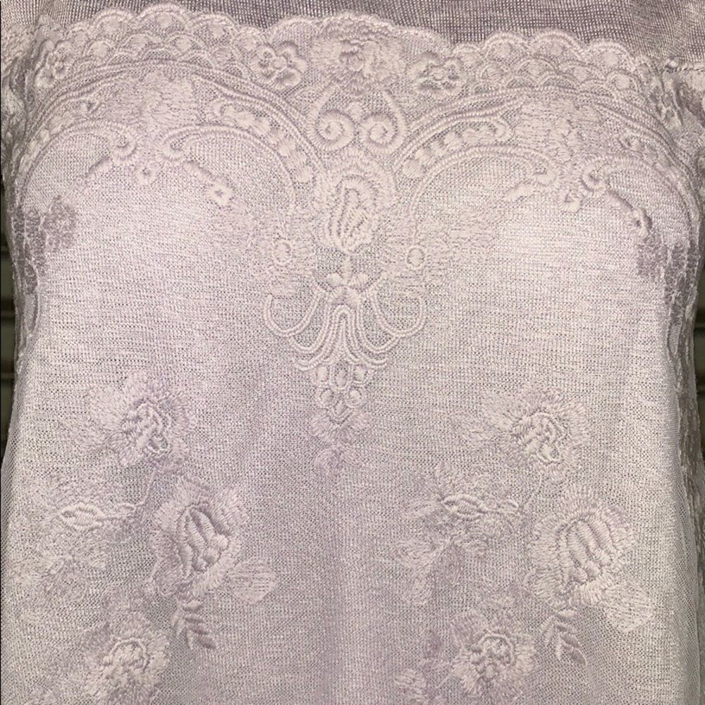 🛍️Rewind lace top that’s lined - Picture 4 of 7